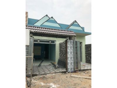 5. BÁN 2 CĂN NHÀ MỚI XÂY XONG KDC NAM LONG, GIÁ 800TR VÀ 900TR. HỖ TRỢ GÓP