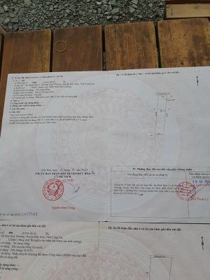 2. Bán đất mặt tiền đường đá xanh