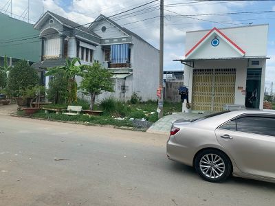 3. Bán nhà mặt tiền đường nhựa Hồng Phúc, Tân Đức, Đức Hoà, Long An