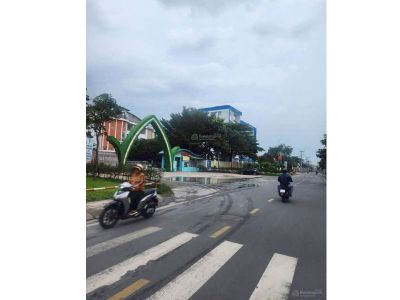 3. Nhà Mặt Tiền Đường Đỗ Văn Dậy – Hóc Môn, TP HCM